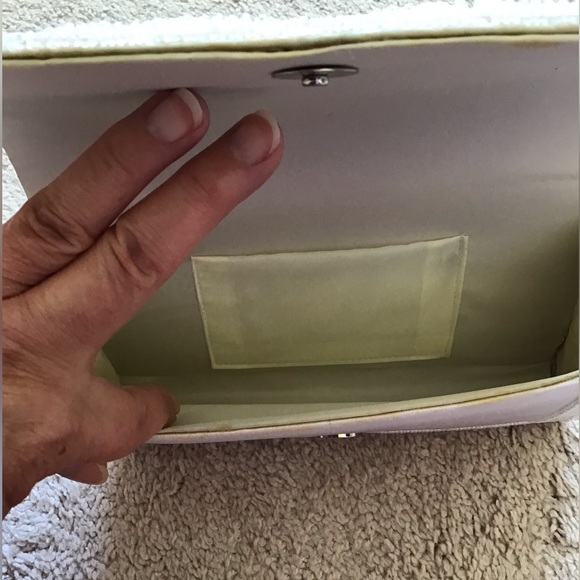 White beaded clutch with strap - Picture 5 of 8